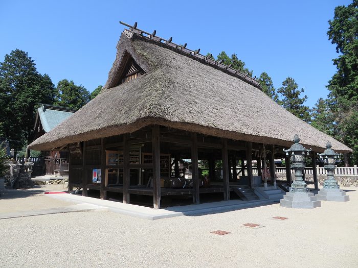 西脇市黒田庄町岡/兵主神社長床式拝殿写真