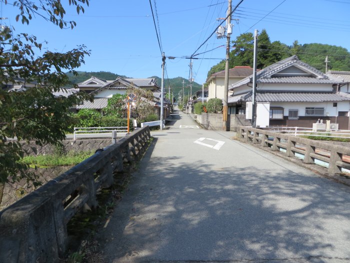 篠山市追入/瓶割峠、大乗寺～西木之部/小谷池を散策