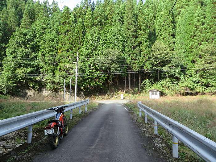 多可郡多可町加美区/千ヶ峰を散策