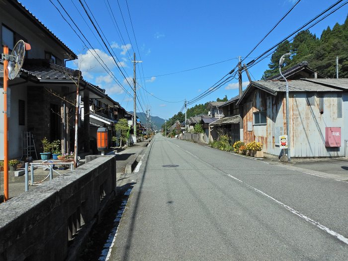 朝来市方面をバイク走り