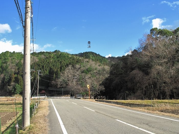 篠山市新荘/前山･馬地山～市野々/モロケ谷の頭～宮代/是次を散策