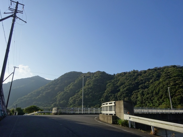 兵庫県南あわじ市灘黒岩/諭鶴羽山