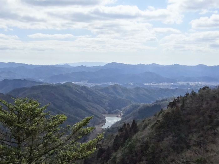 兵庫県丹波篠山市火打岩/小金ヶ嶽と岩門を散策