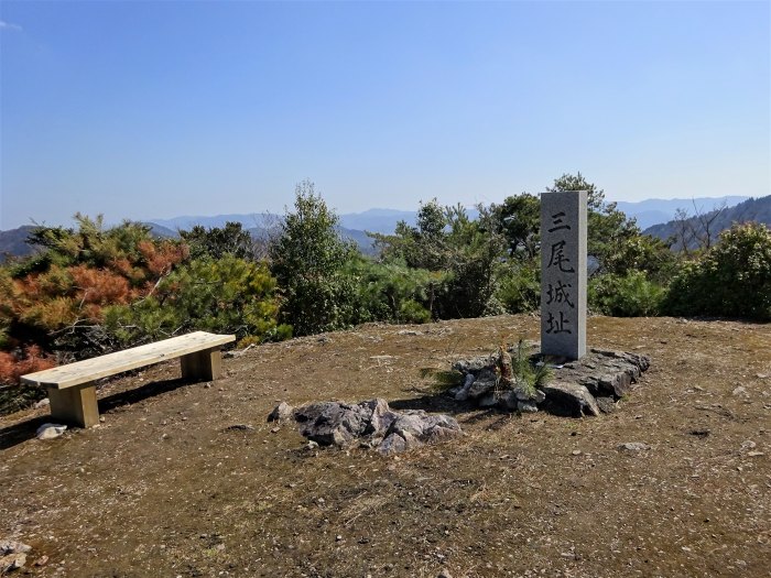 兵庫県丹波篠山市小坂/夏栗山･黒頭峰･三尾山を散策