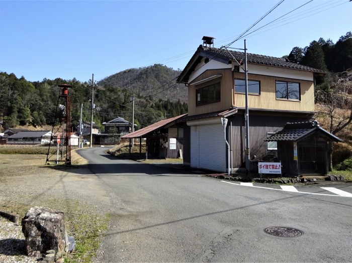 京都府船井郡京丹波町/兜山を散策