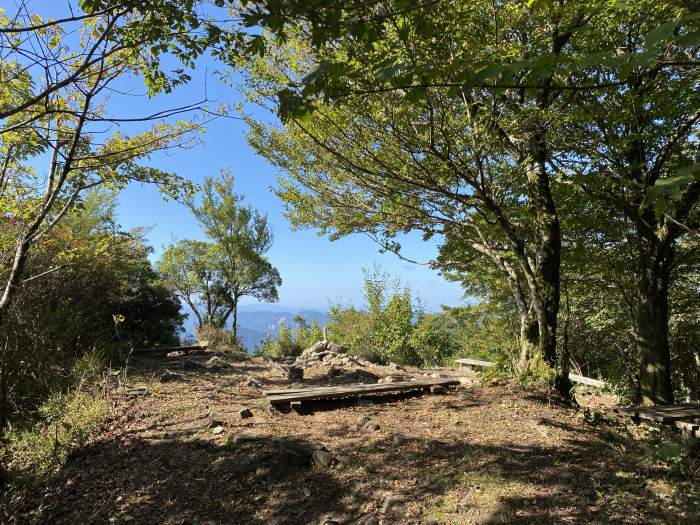 奈良県宇陀郡曽爾村/曽爾高原・倶留尊山へバイク走り