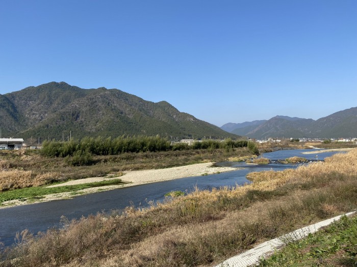 兵庫県丹波市青垣町桧倉/岩屋山を散策