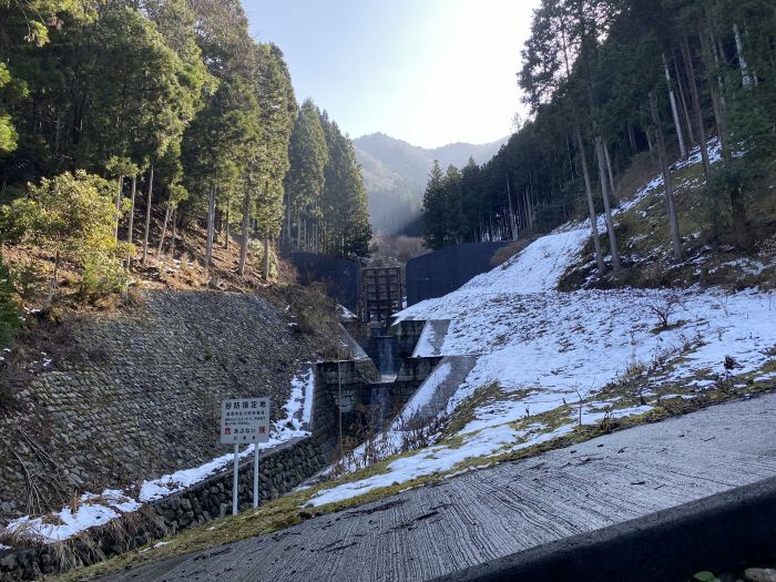 兵庫県丹波市青垣町桧倉/岩屋山を散策