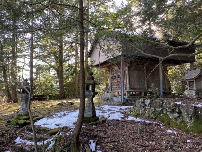 兵庫県丹波市青垣町桧倉/岩屋山を散策