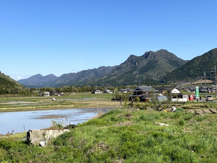 兵庫県丹波市氷上町三方/鳴尾山へバイク走り