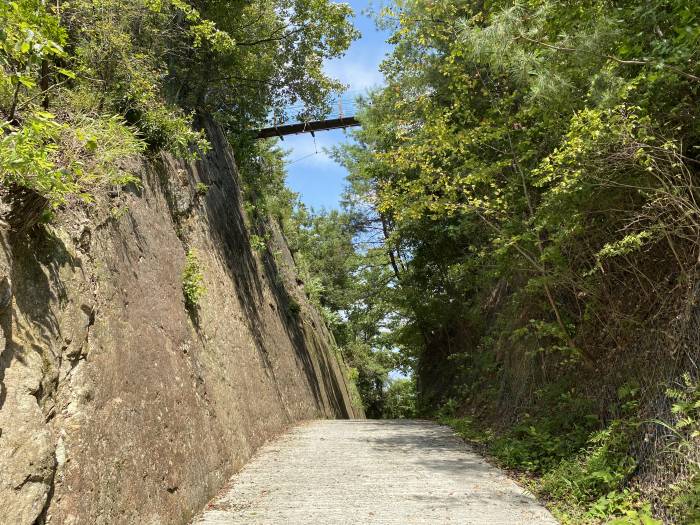 兵庫県加西市戸田井町/加西アルプス善防山へバイク走り