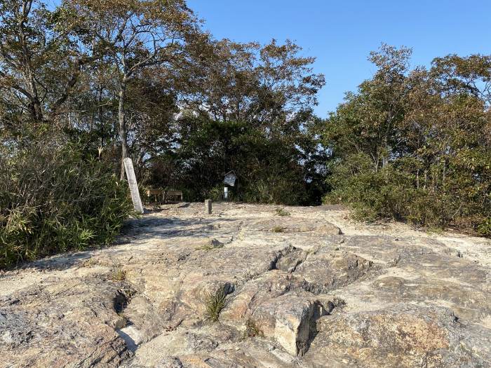 兵庫県小野市来住町/小野アルプス紅山へバイク走り