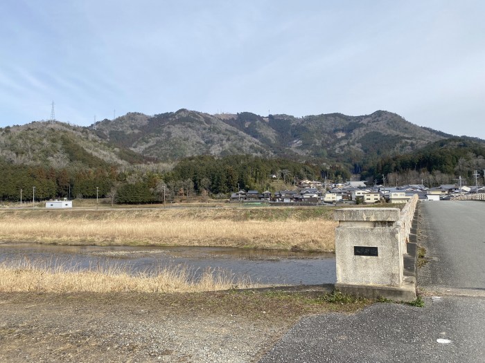 兵庫県丹波市市島町/クロイシ山へバイク走り