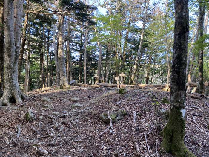 四国八十八霊場の番外札所巡拝と天狗塚・西熊山へバイク走り