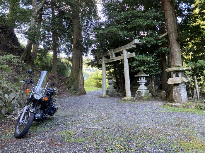 滋賀県大津市葛川木戸口町/蓬莱山へバイク走り