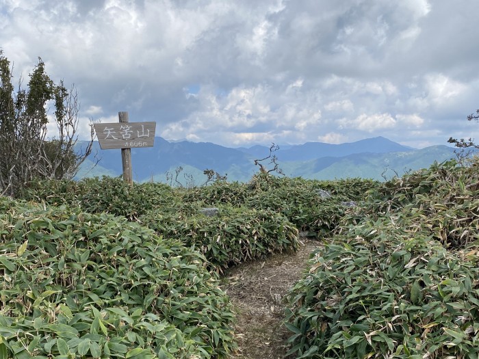 徳島県/剣山スーパー林道を駆け抜け、塔の丸･土佐矢筈山へバイク走り