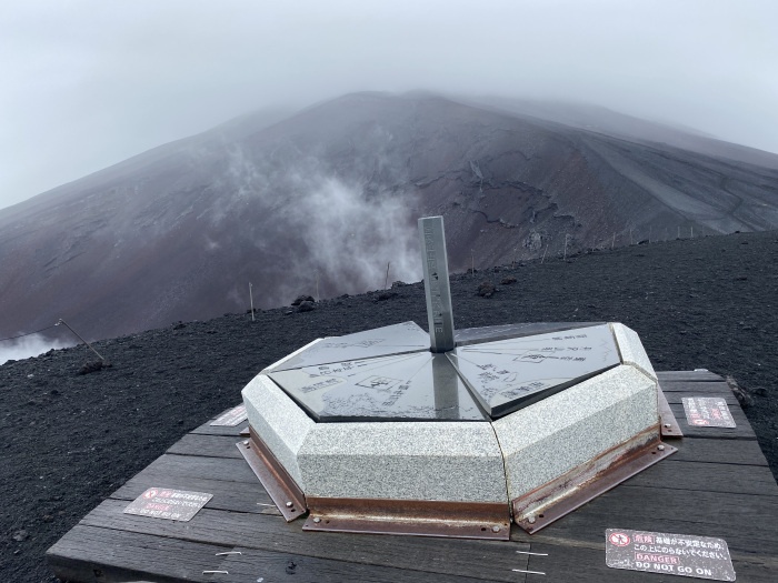 静岡県/南アルプス･茶臼岳と富士山須走ルート登山の車中泊旅