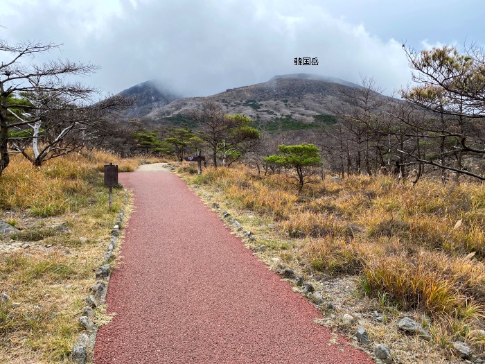 九州/開聞岳～霧島山～阿蘇山～くじゅう連山へ登山旅